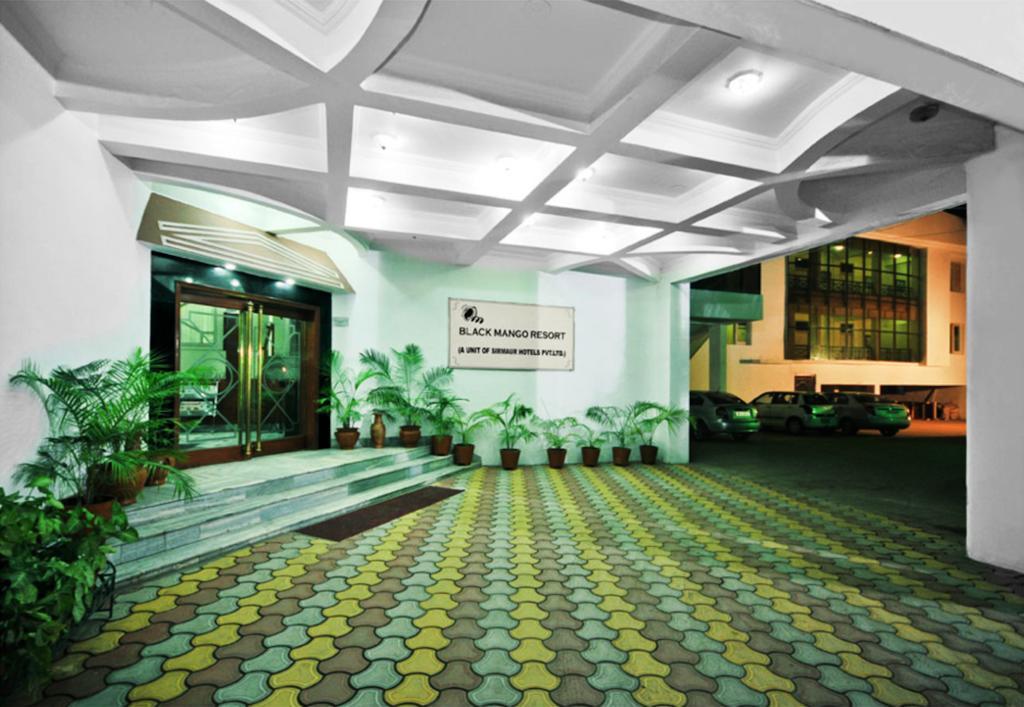 Black Mango Resort Kala Amb Exterior photo